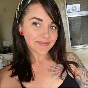 Meet your Posher, Keely